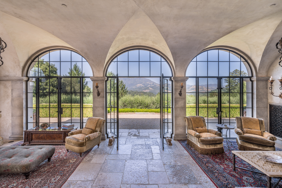 Football legend’s historic Tuscan estate in Napa wine country