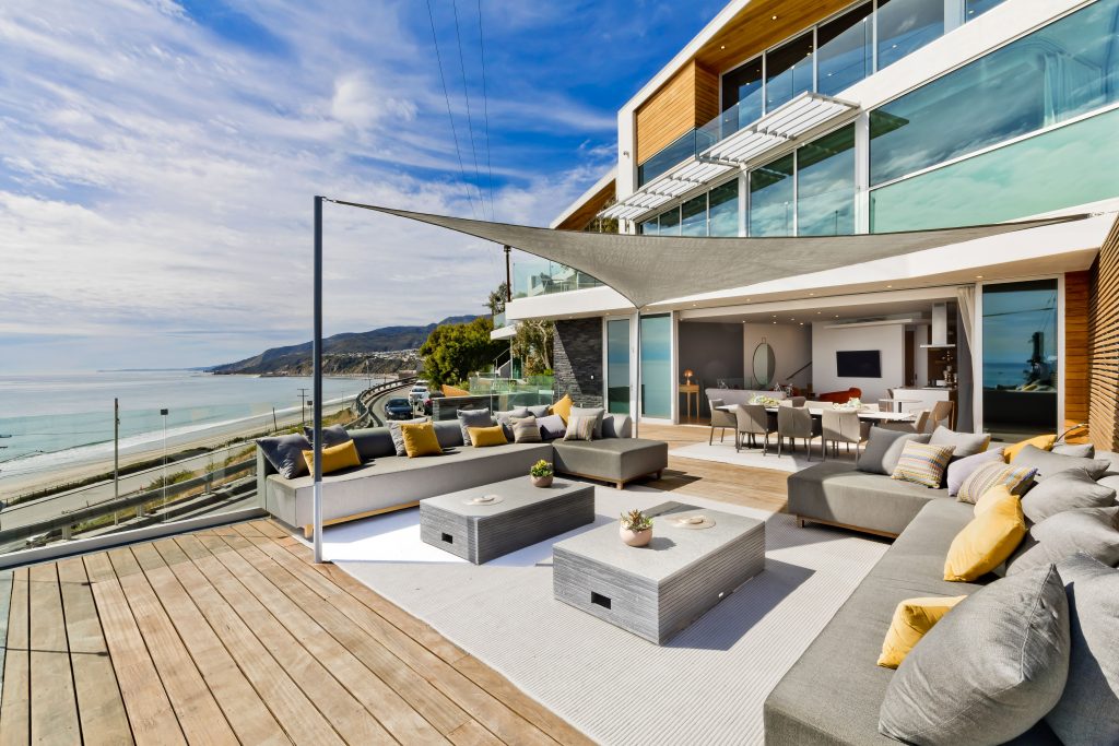 Paradise found: Architectural Pacific Palisades estate
