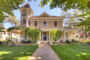 400 Meadowood Lane, St. Helena