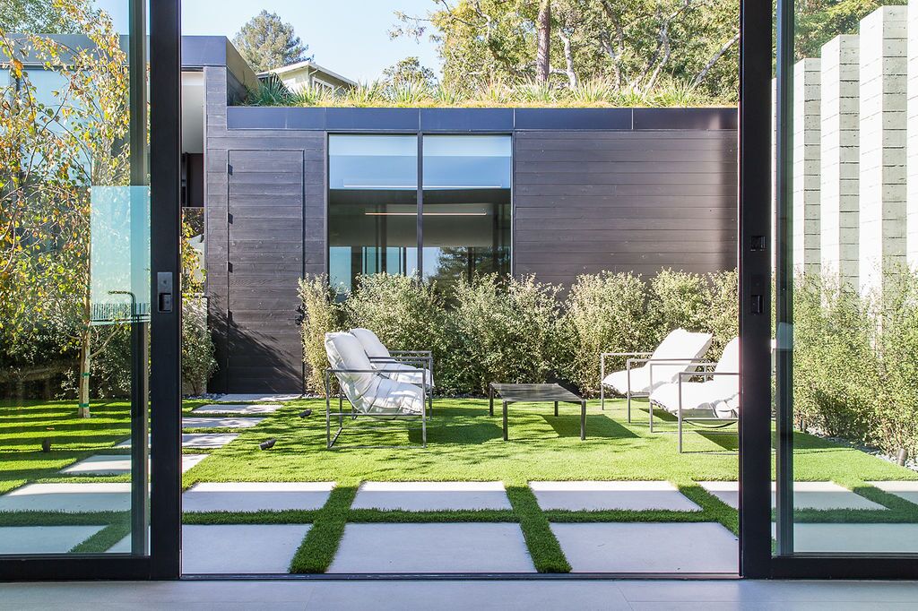 modern courtyard