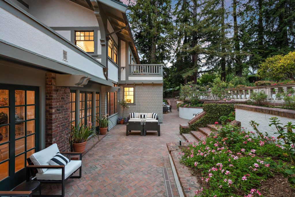 Home of the Week: Historic Piedmont estate backyard