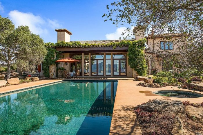 Italian inspired villa with swimming pool